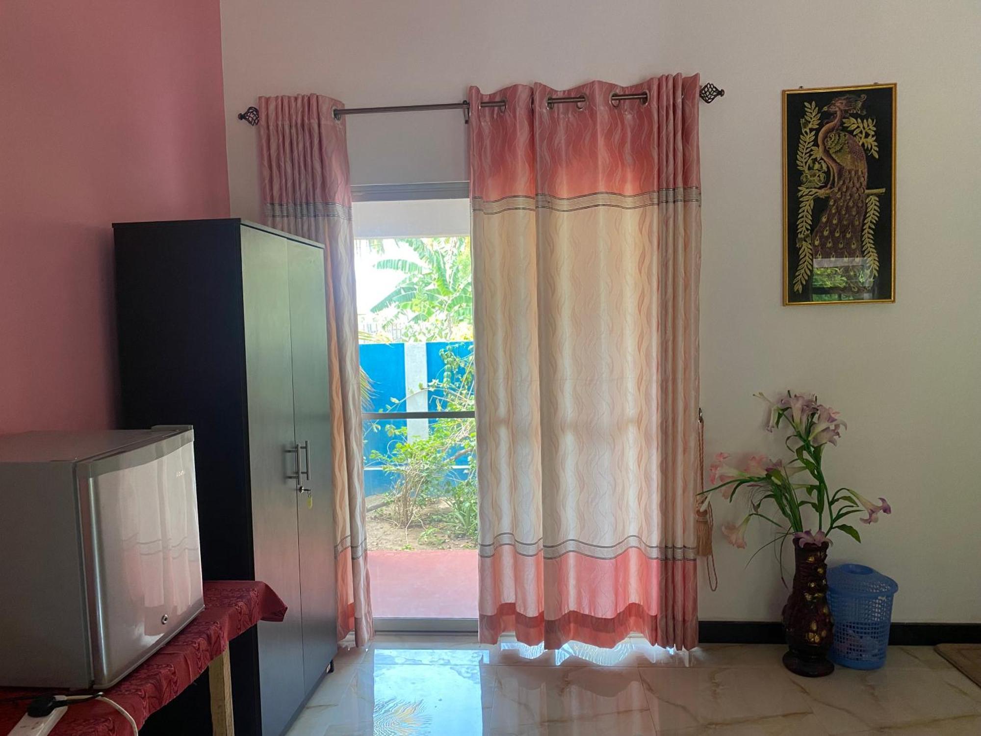Island Breeze Inn Nilaveli Bagian luar foto